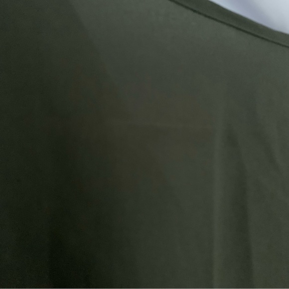 🔴 Olive Army Green Dart Front Draped Curved Hem Blouse - Picture 4 of 5